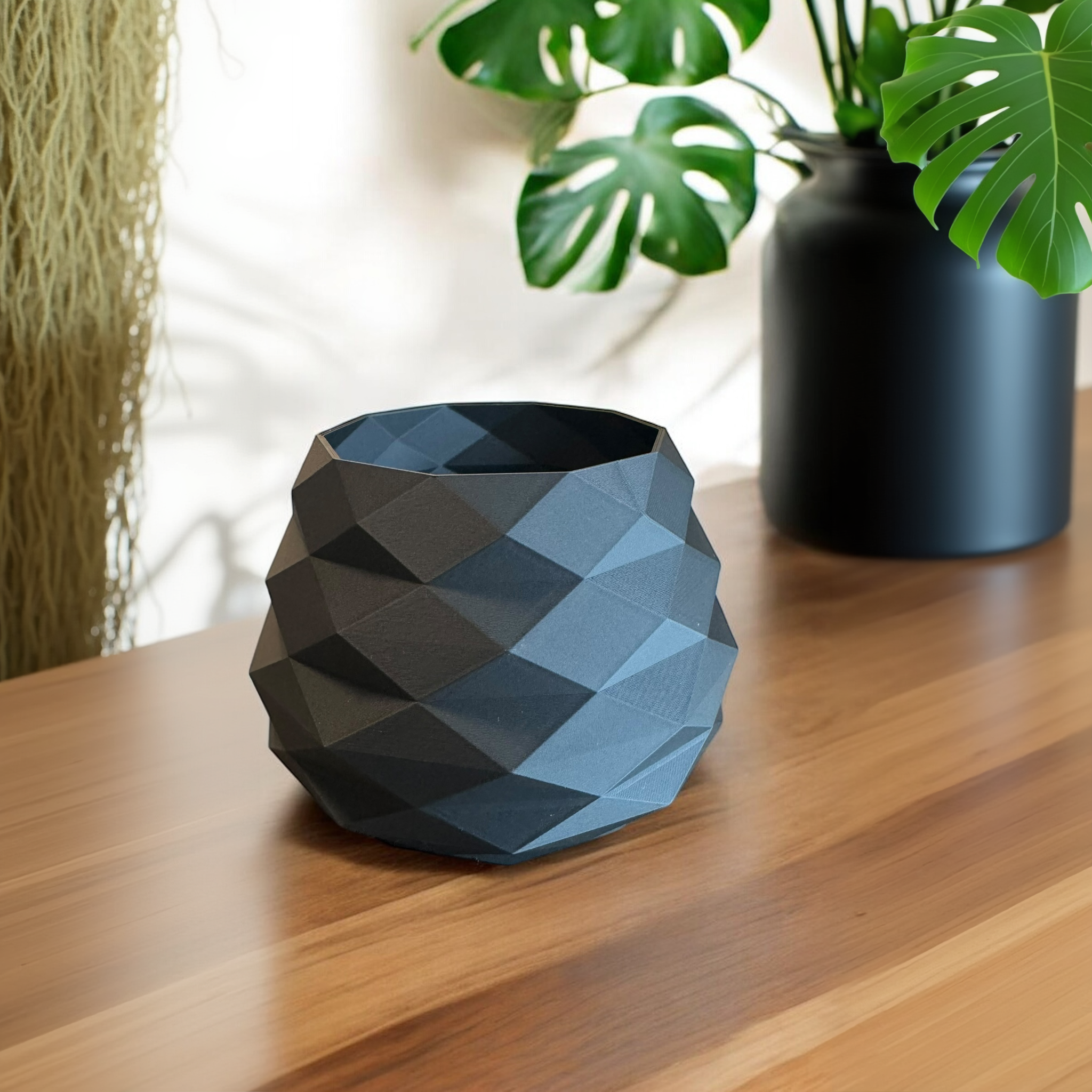 Poly Planter Black
